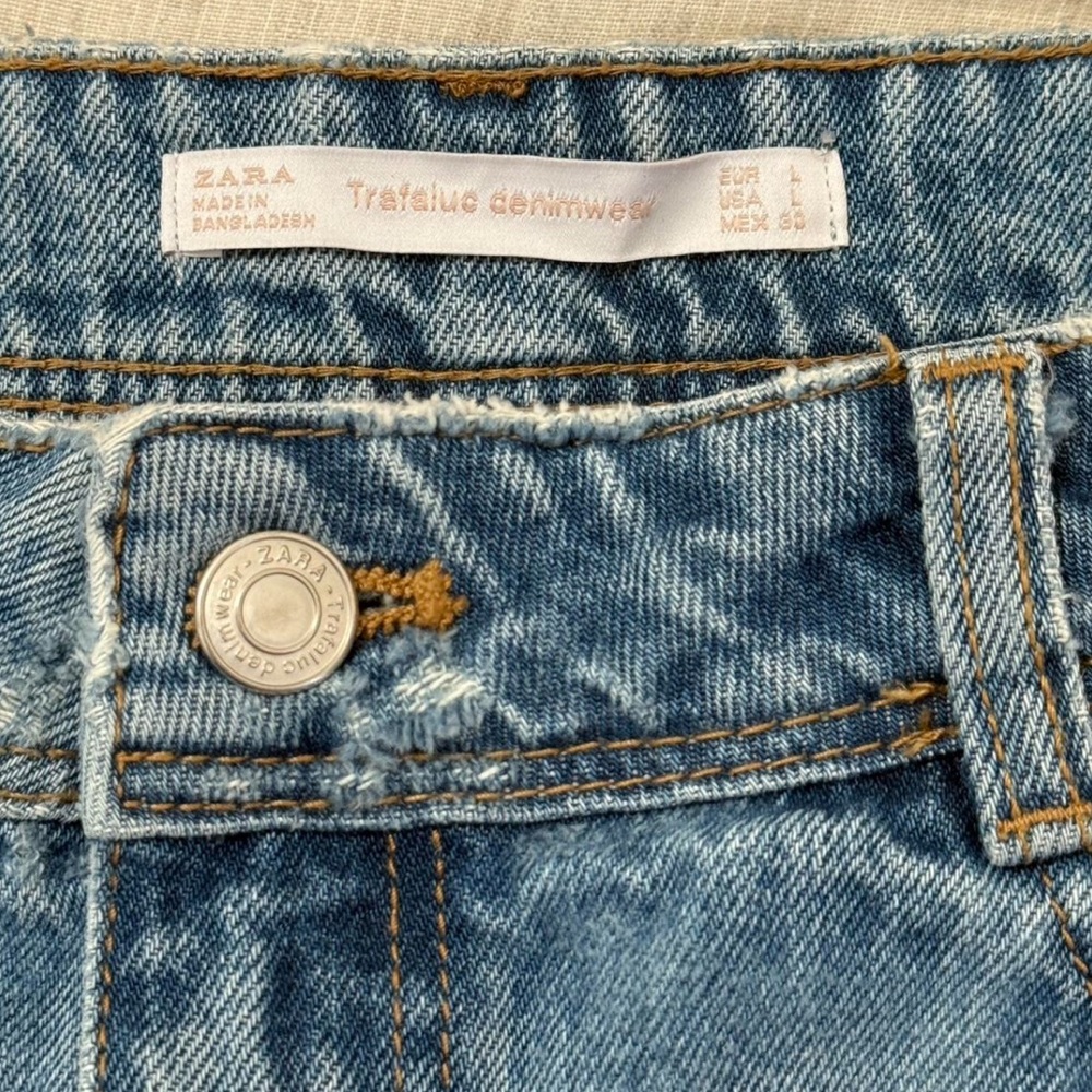 Vintage distressed denim mini skirt - Picture 4 of 4